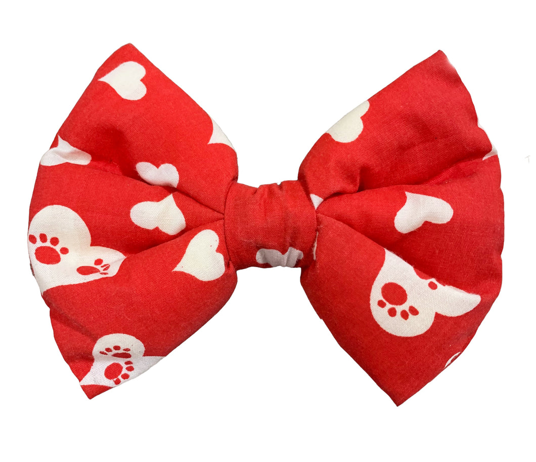 Hearts Bow Tie for Dogs and Cats (Red)